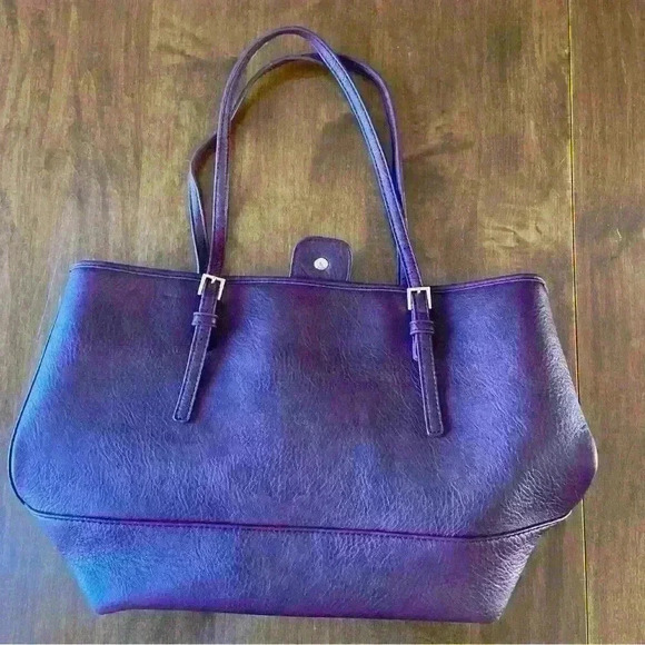 Urban Expressions Vegan Leather Classic Tote Bag Burgundy - Picture 1 of 12